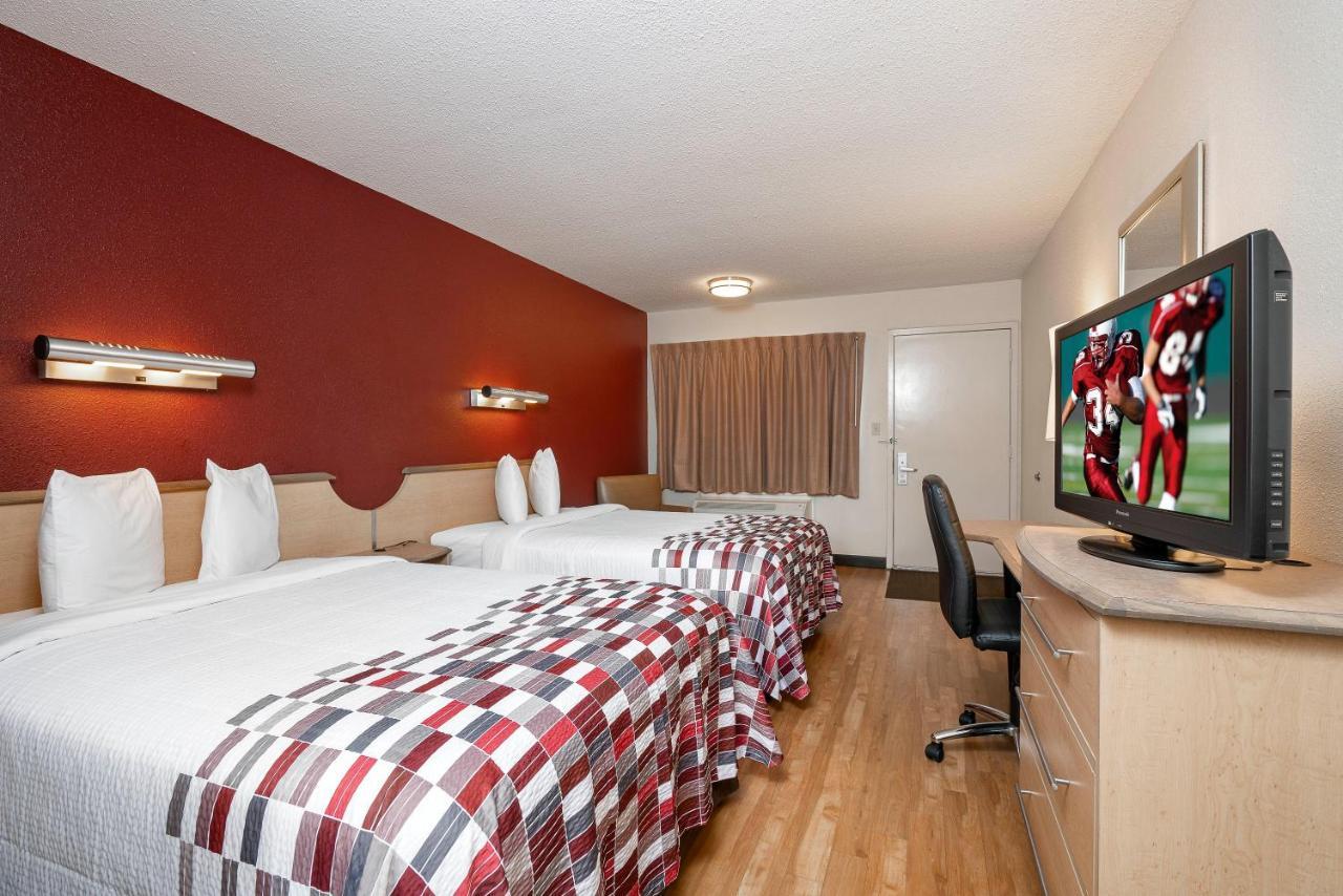 Red Roof Inn Detroit - Roseville St Clair Shores Dış mekan fotoğraf