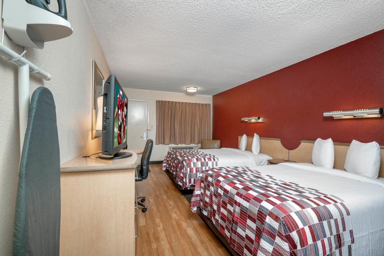 Red Roof Inn Detroit - Roseville St Clair Shores Dış mekan fotoğraf