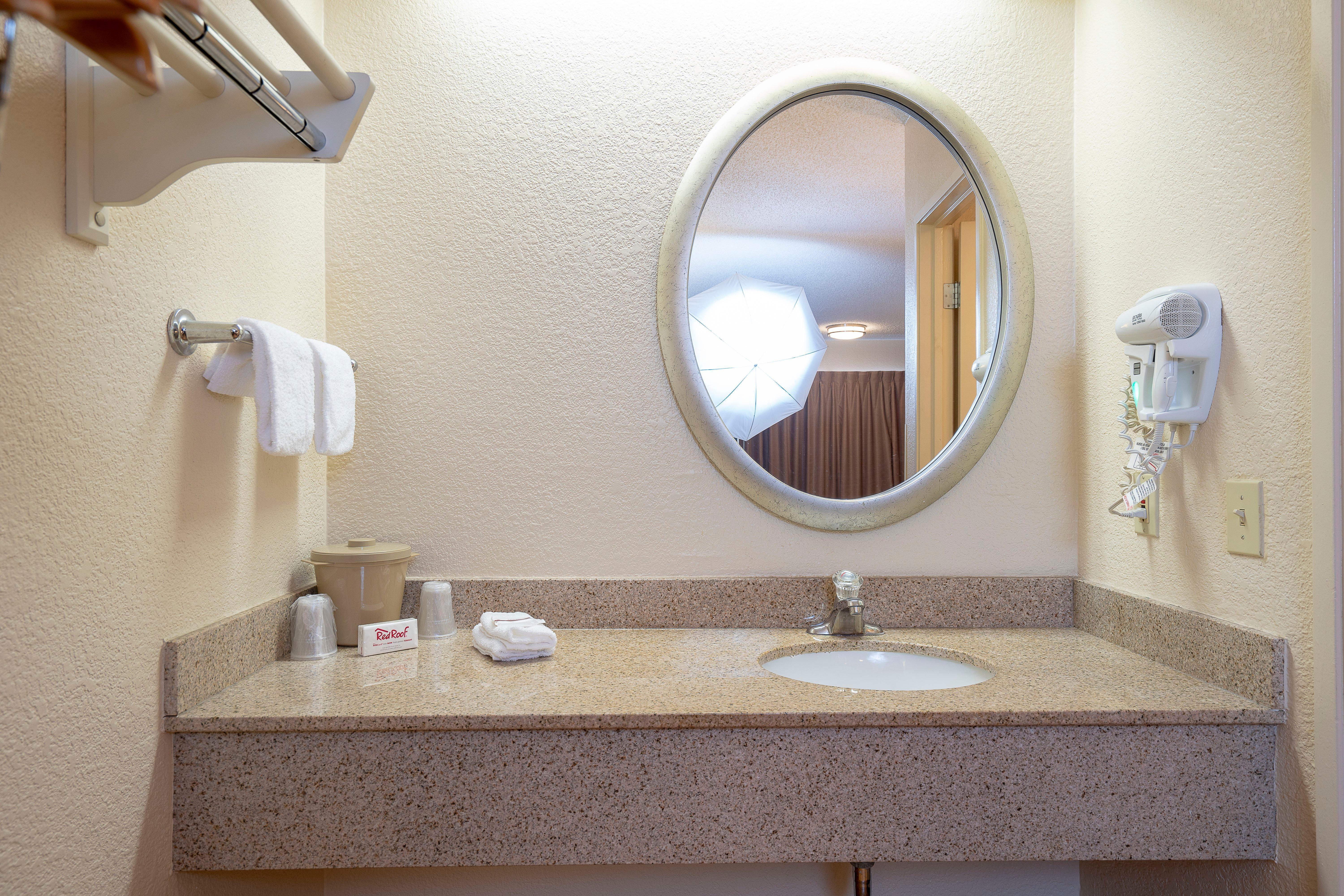 Red Roof Inn Detroit - Roseville St Clair Shores Dış mekan fotoğraf