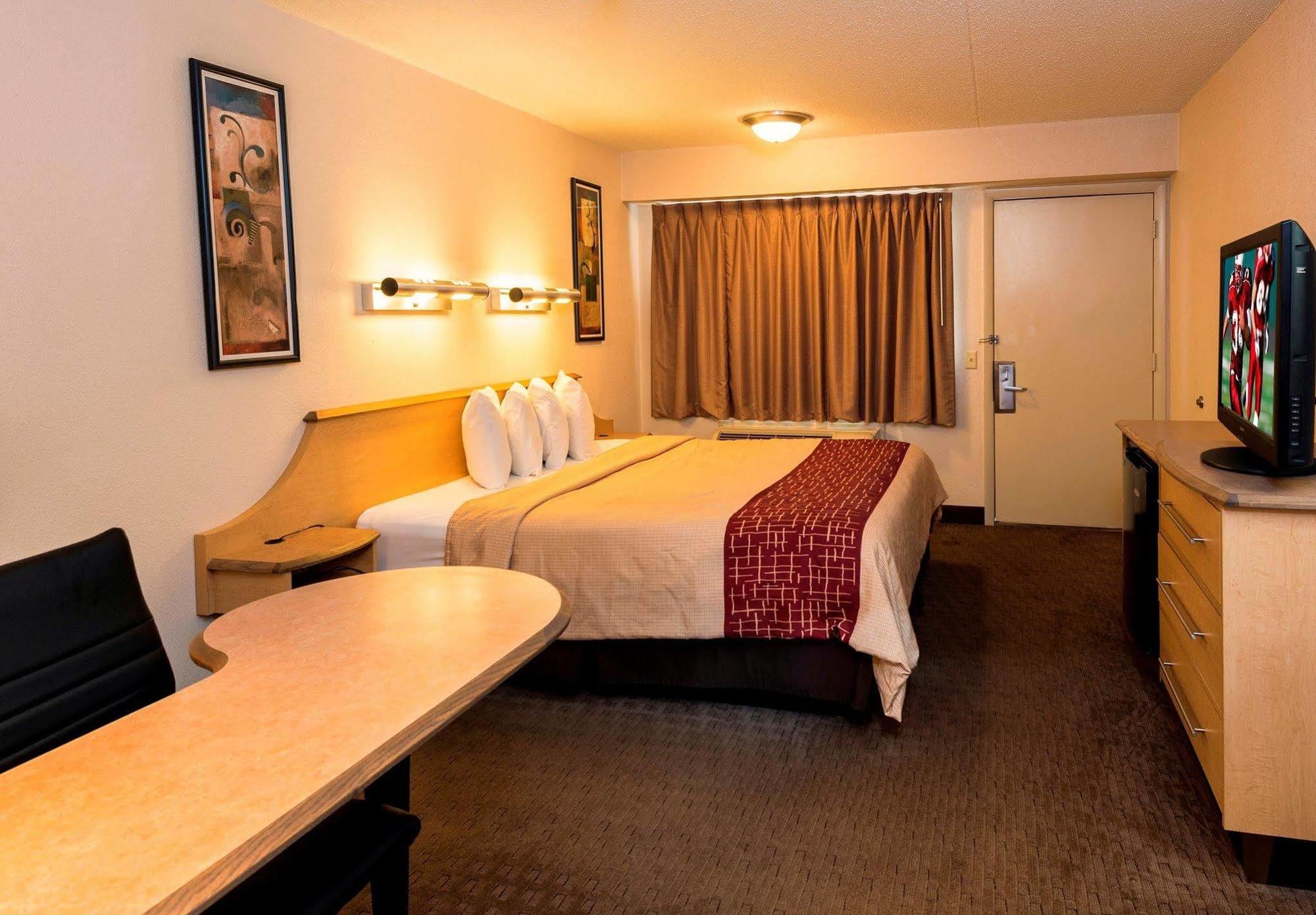 Red Roof Inn Detroit - Roseville St Clair Shores Dış mekan fotoğraf