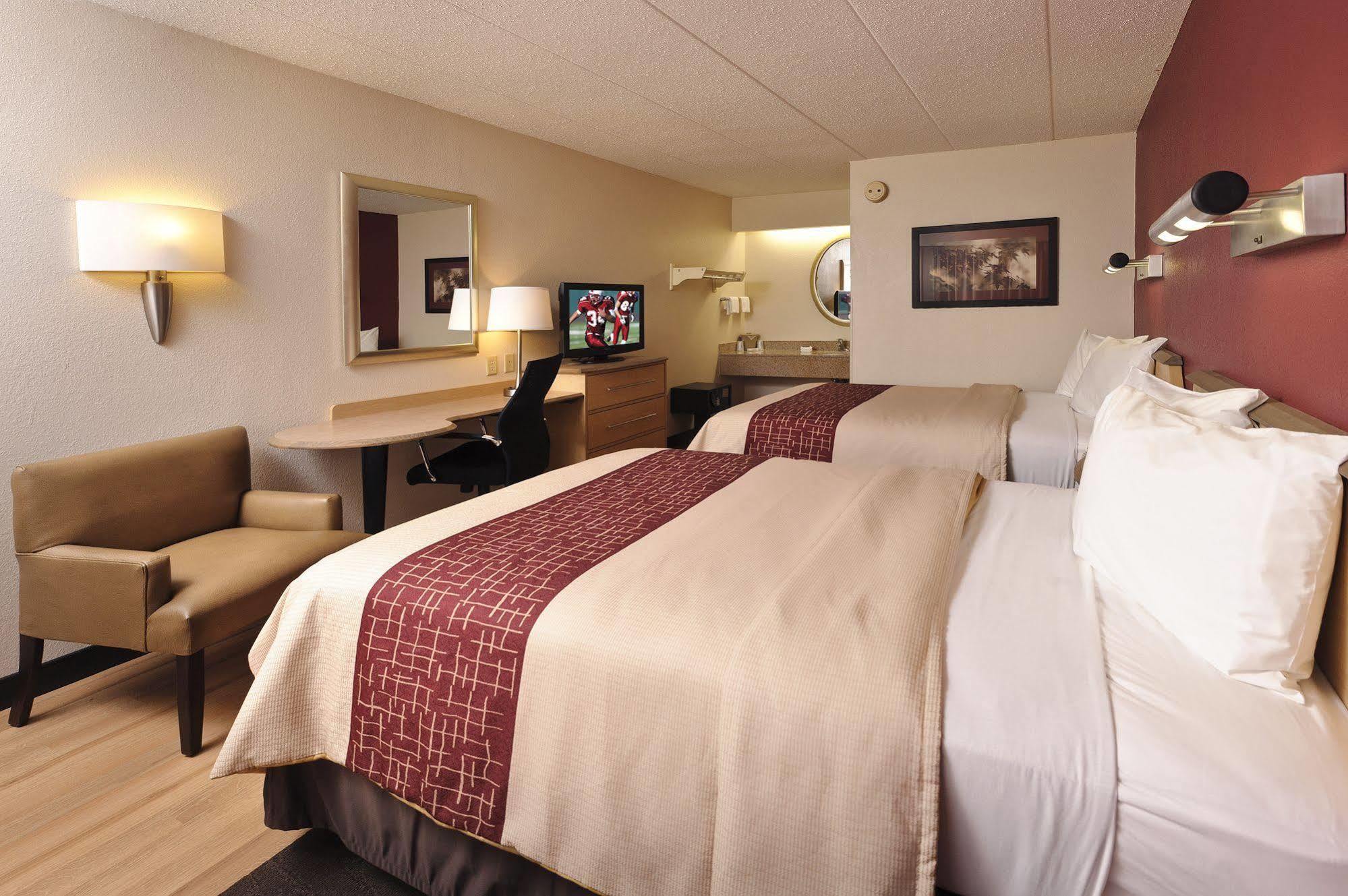 Red Roof Inn Detroit - Roseville St Clair Shores Dış mekan fotoğraf