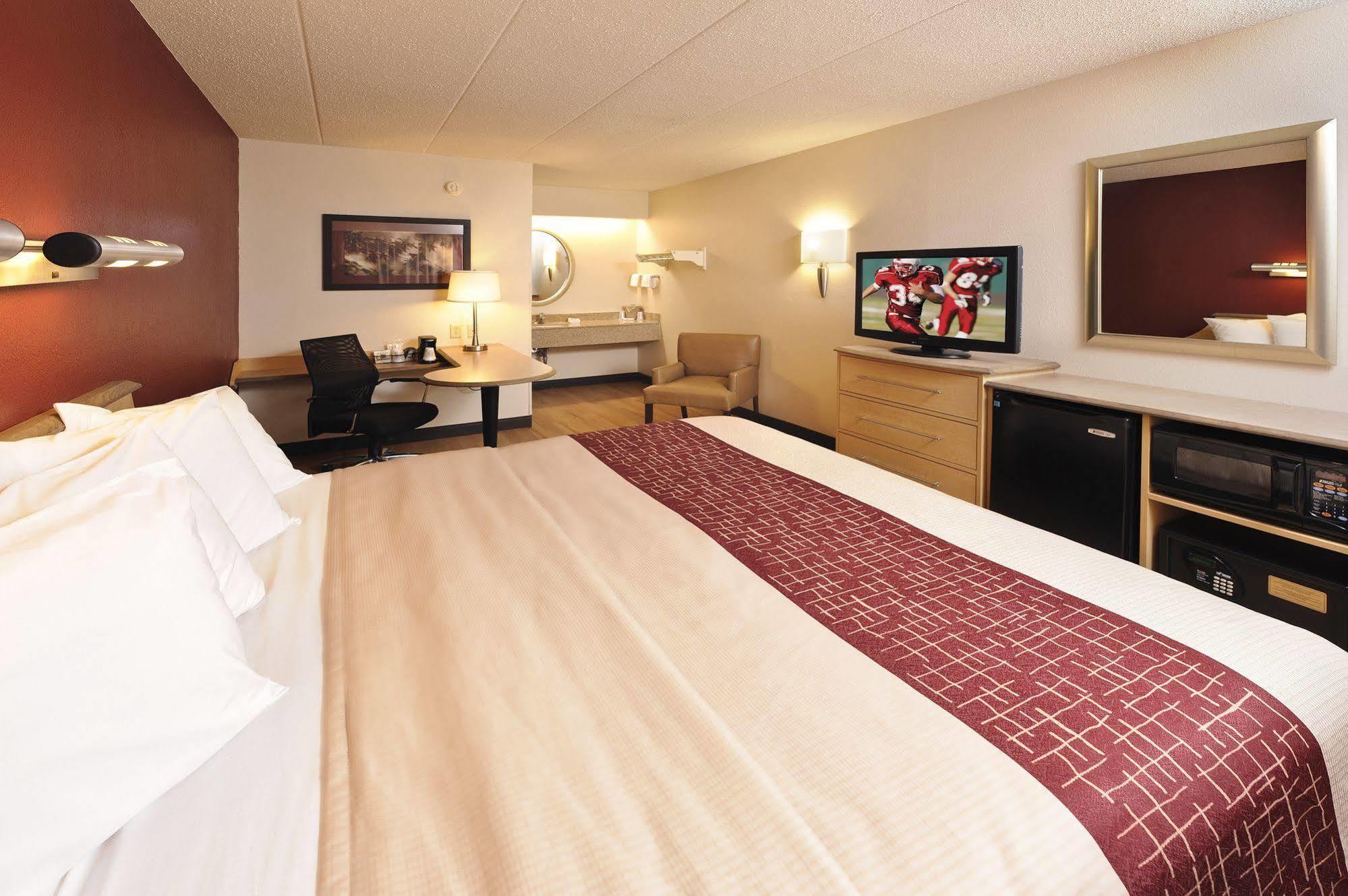 Red Roof Inn Detroit - Roseville St Clair Shores Dış mekan fotoğraf