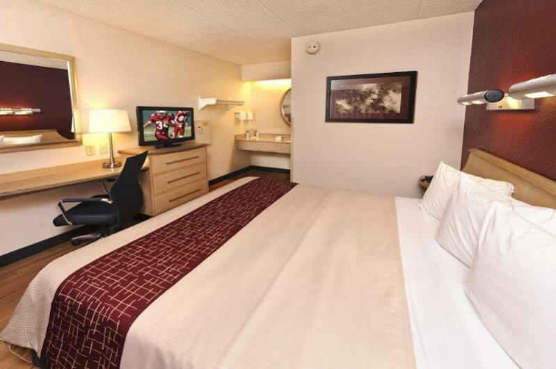 Red Roof Inn Detroit - Roseville St Clair Shores Dış mekan fotoğraf