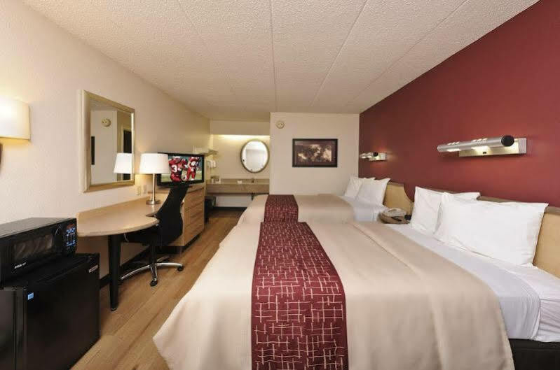 Red Roof Inn Detroit - Roseville St Clair Shores Dış mekan fotoğraf